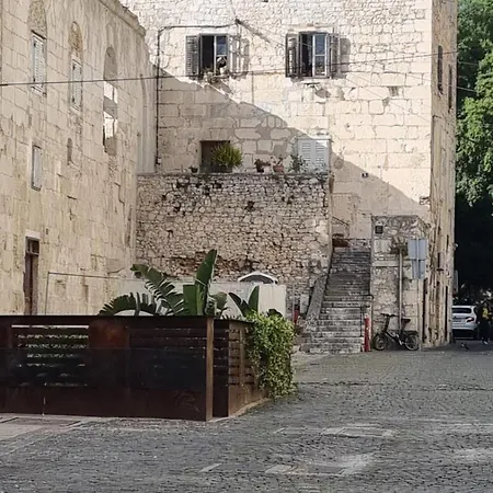 In The Palace בית הארחה ספליט