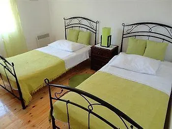 In The Palace 3* Split